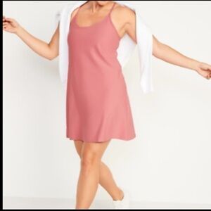 Old Navy Women's Active Dress in Dusty Pink